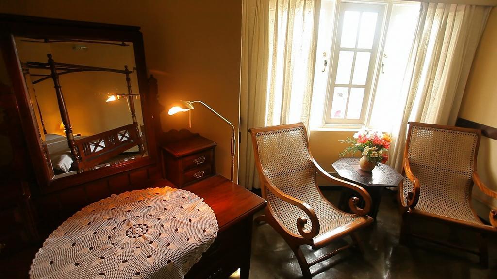 Senani Colonial Villa *