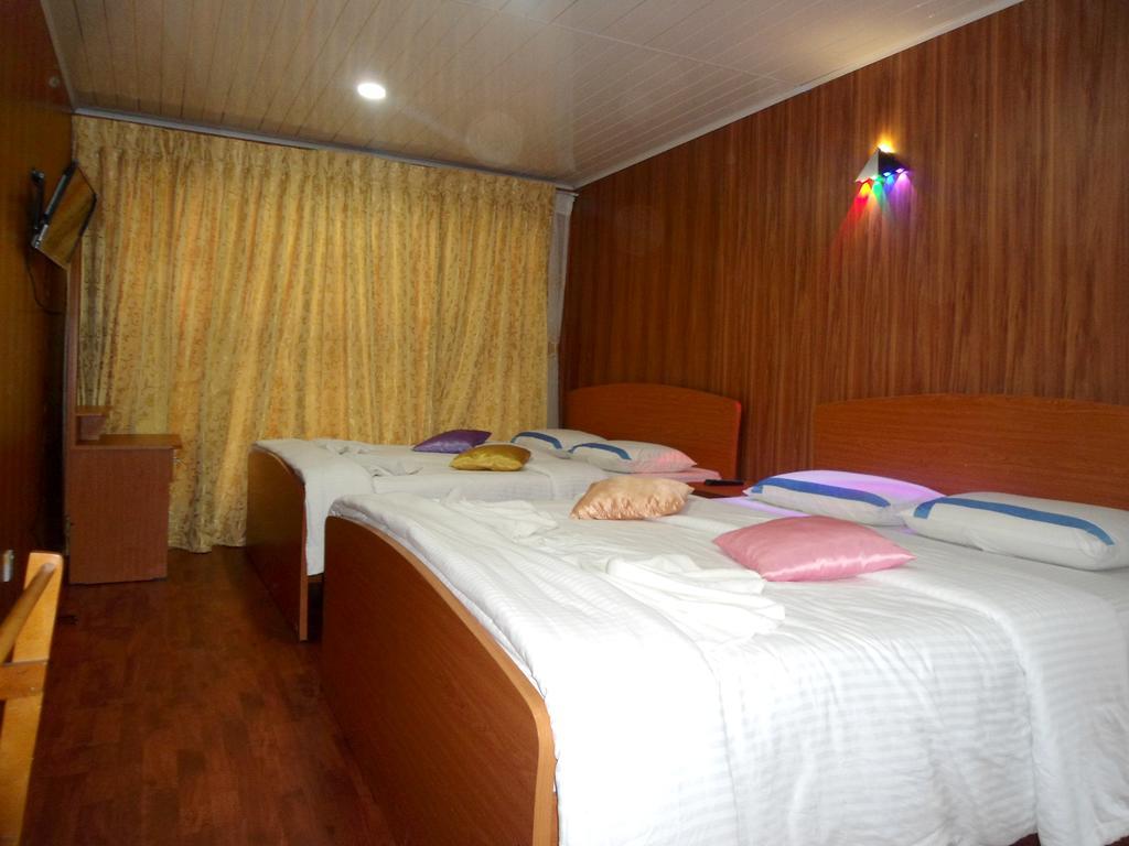 Guest house Happy Holiday *