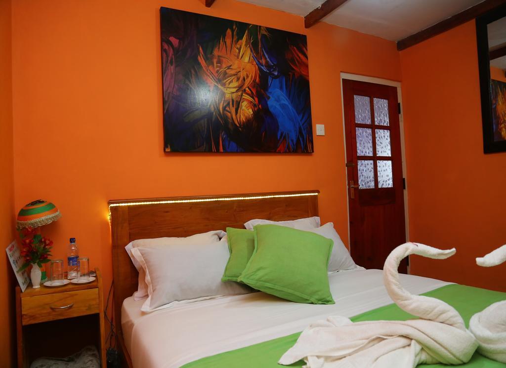 Inn Redwood *