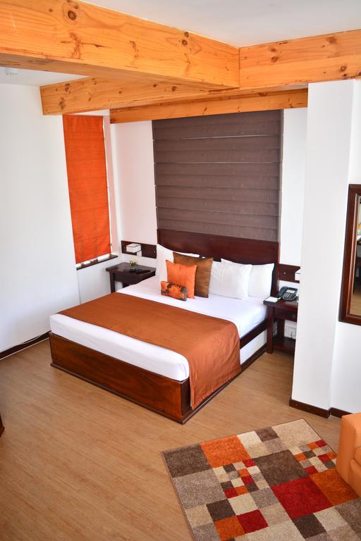 Unique Hotel 3*