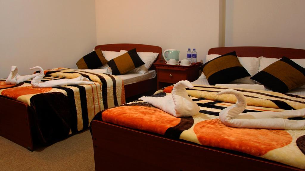Rri Luxury Homestay Guest house *