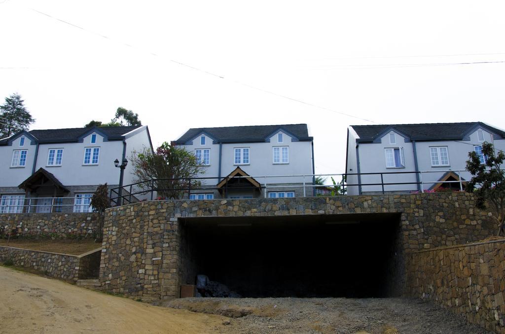 Lakeside * Nuwara Eliya