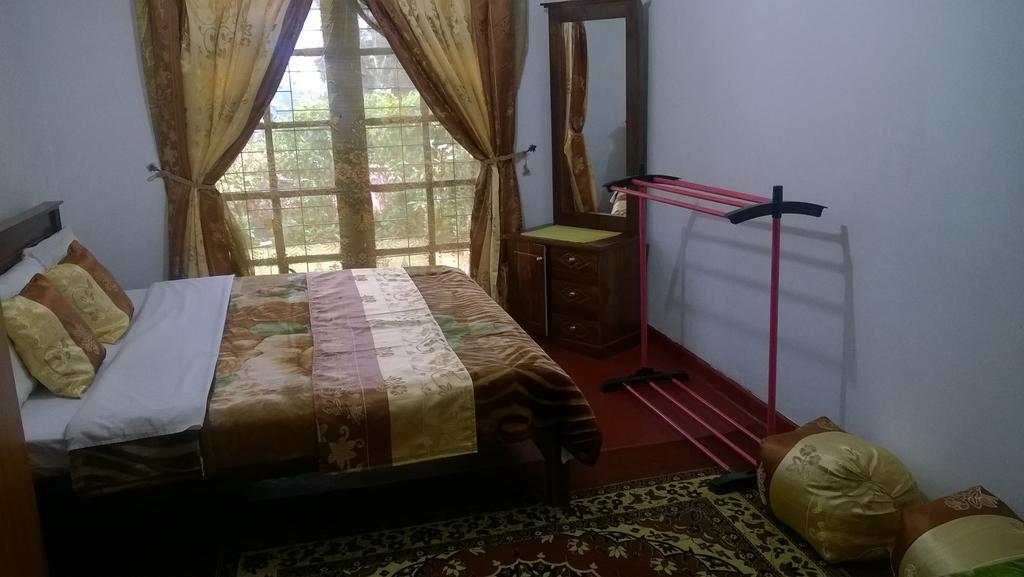 Srihelyes Homestay *