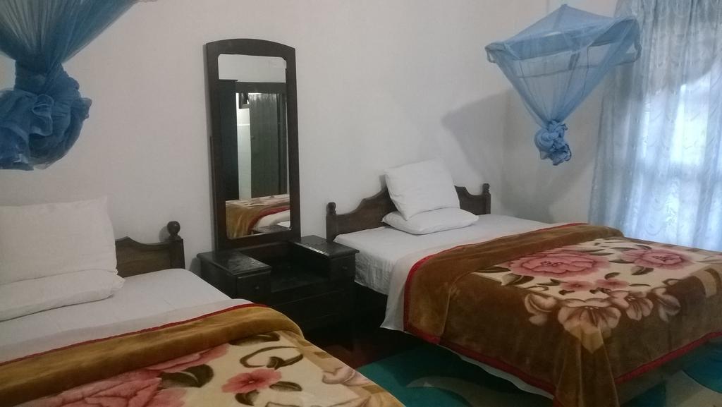 Srihelyes Homestay *