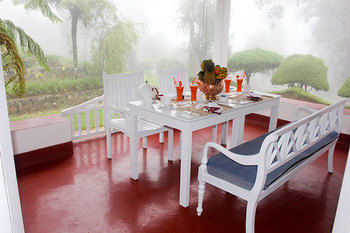 Scottish Planter Bungalow- Thema Collection Villa *