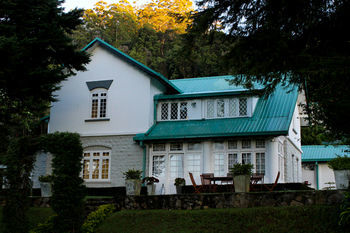 Brockenhurst Hotel