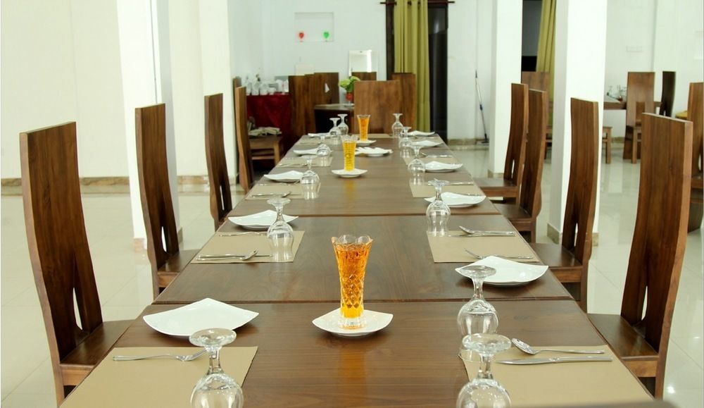 Hotel The Queensburry 4*