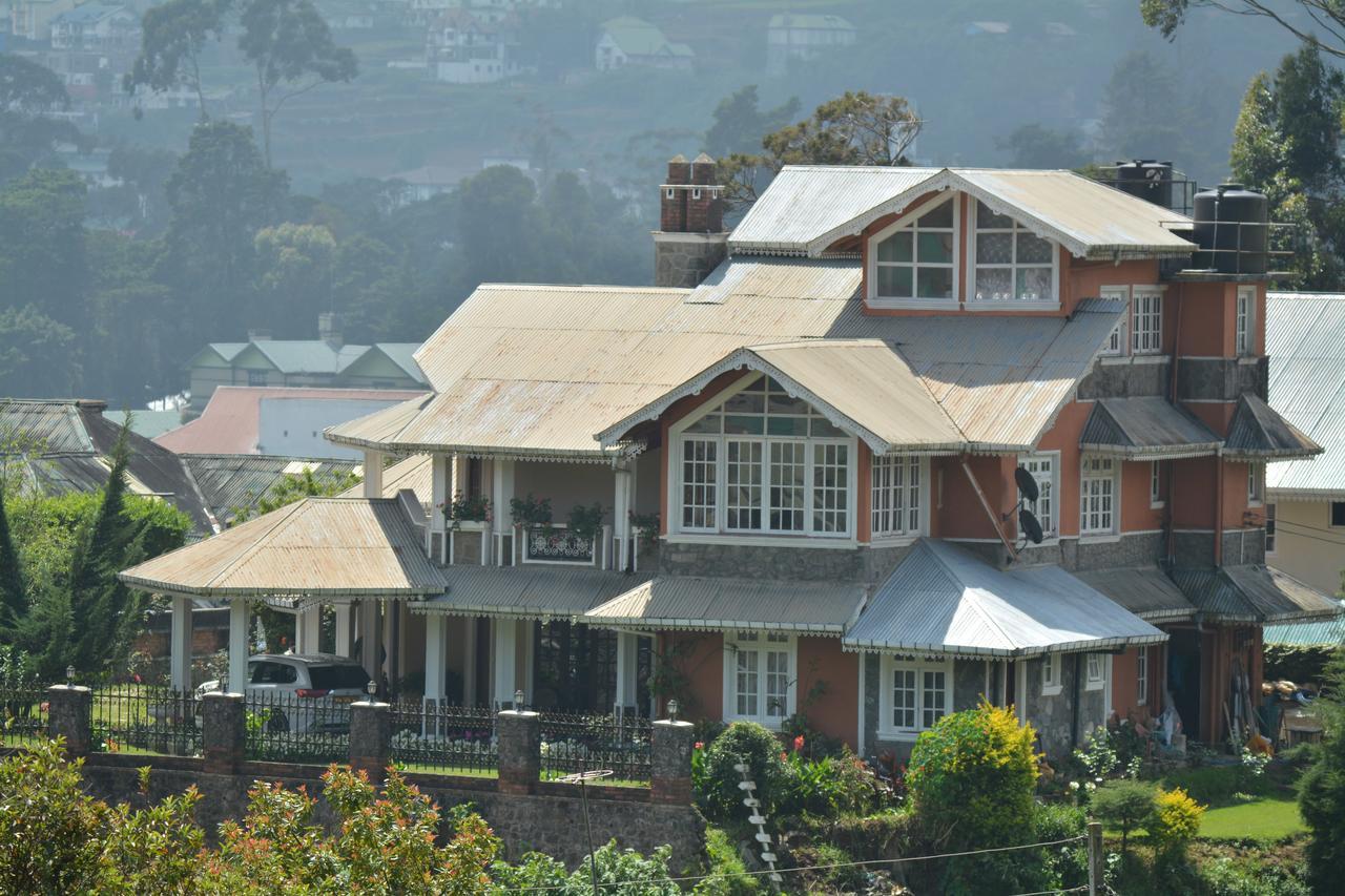 Royal Wattles Homestay *