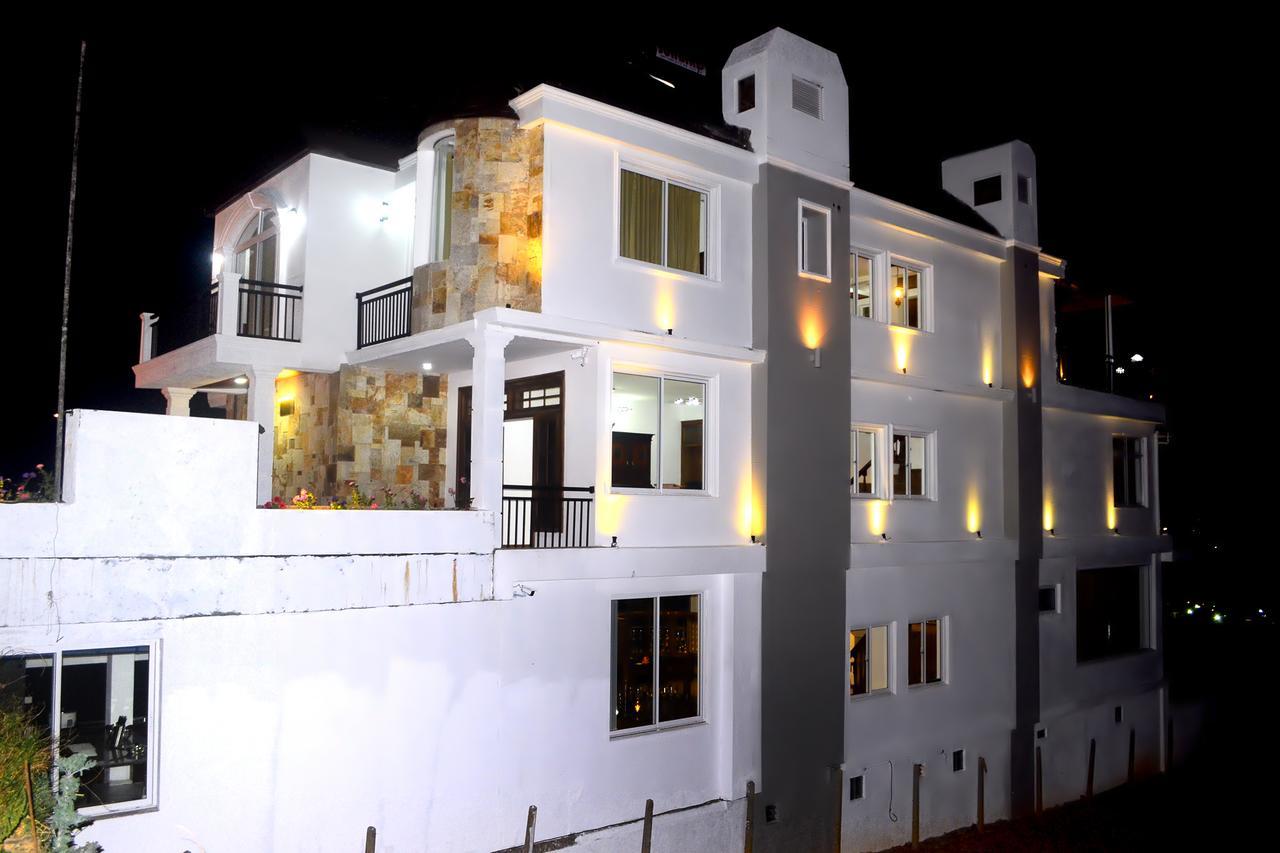 Silver Dew Nuwaraeliya Hotel