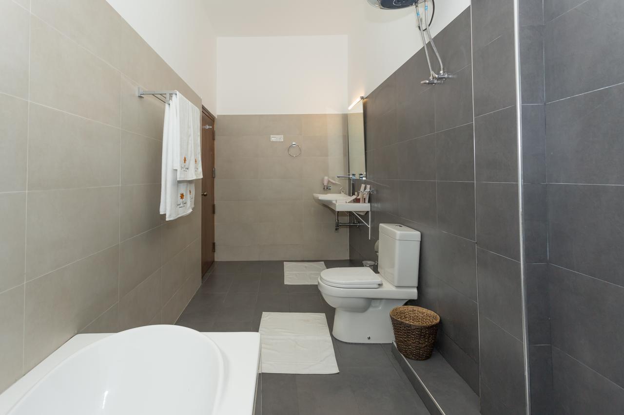 Hotel Grand Camellia Nuwara Eliya