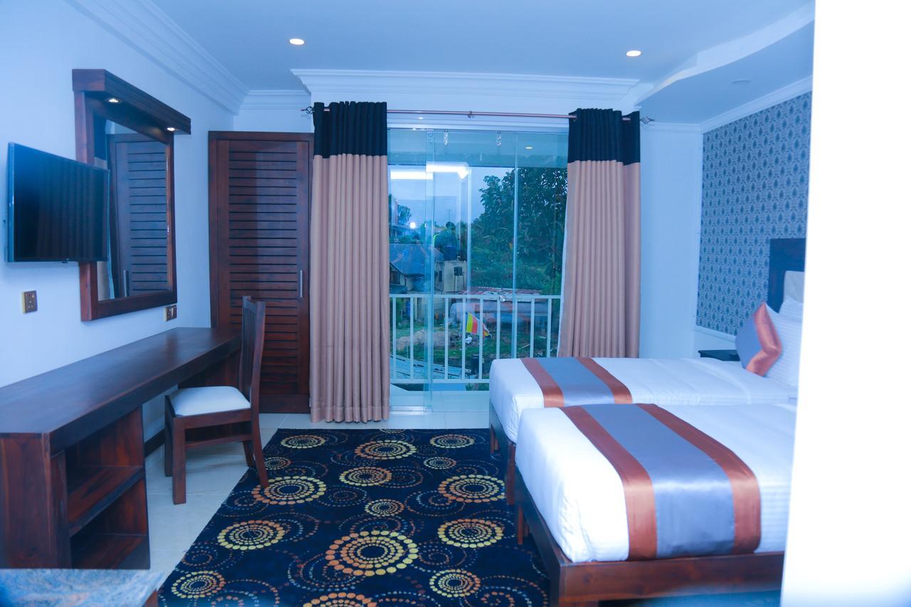 Hotel Galaxy Grand 3*