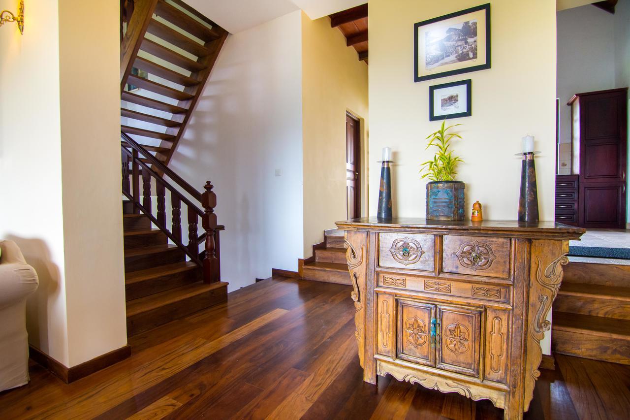 The Glenmor Bungalow Bed & Breakfast *