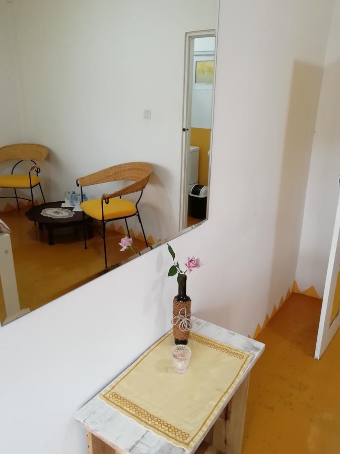 Red Gold & House Homestay