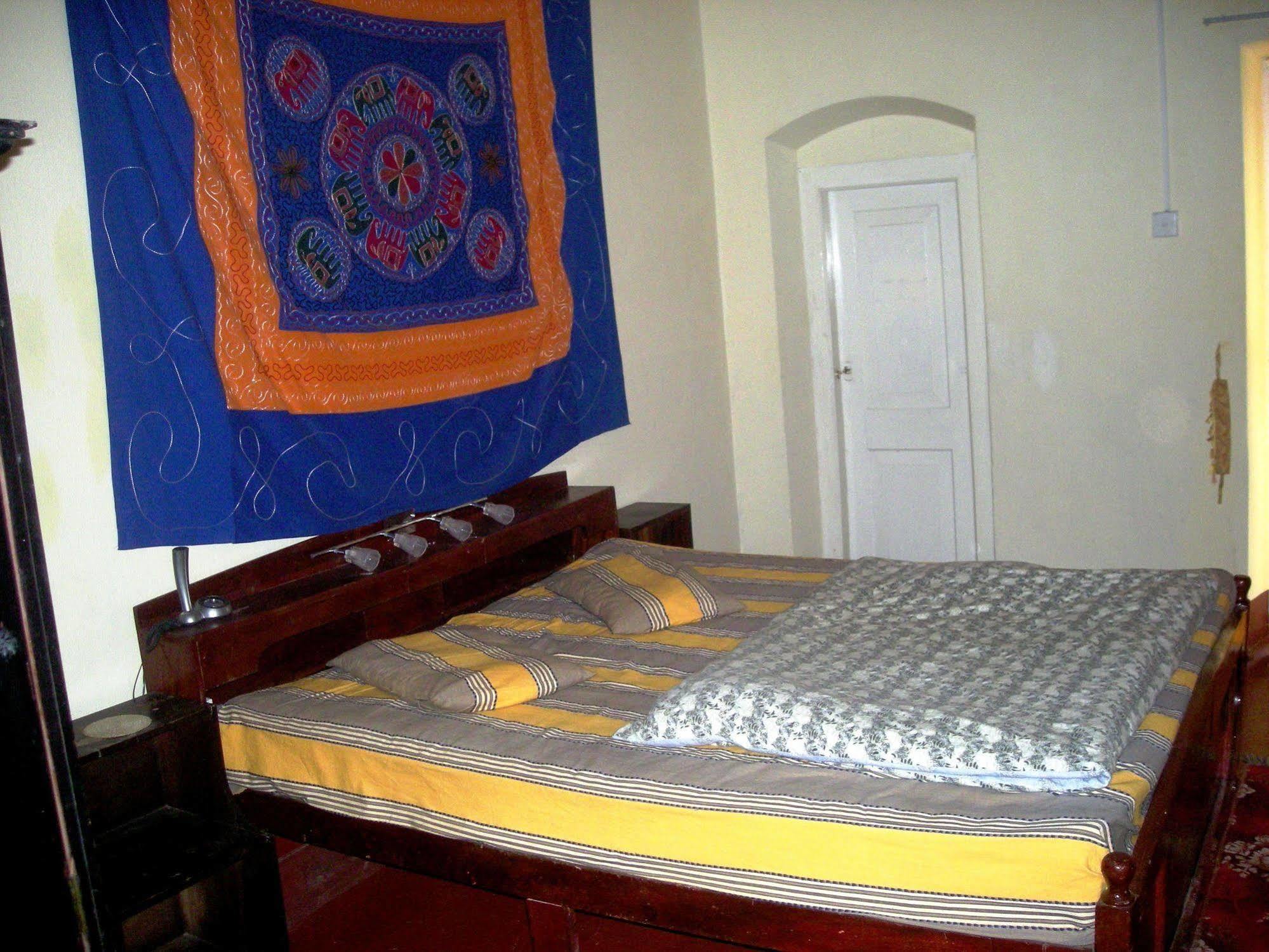 Old Colonial Hotel Nuwara Eliya