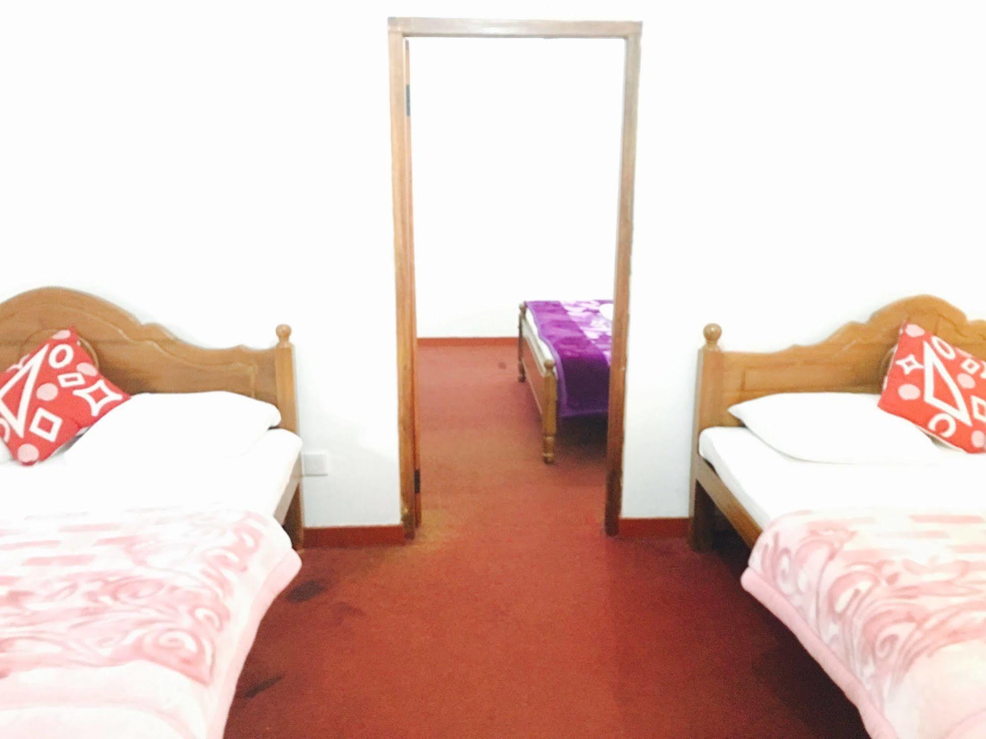 Apartment Royal Mount Hotel & Restaurant *