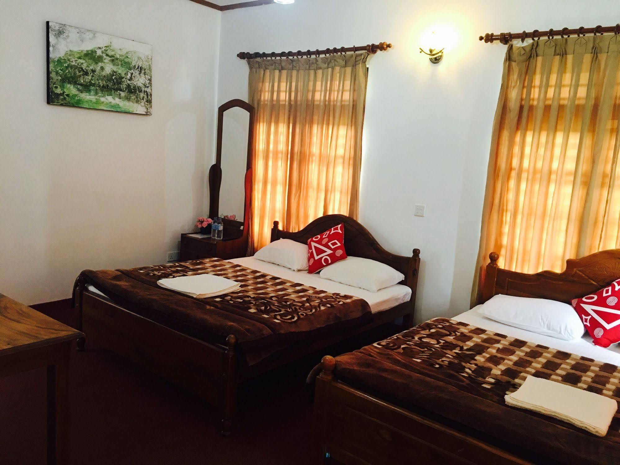 Royal Mount Hotel & Restaurant *