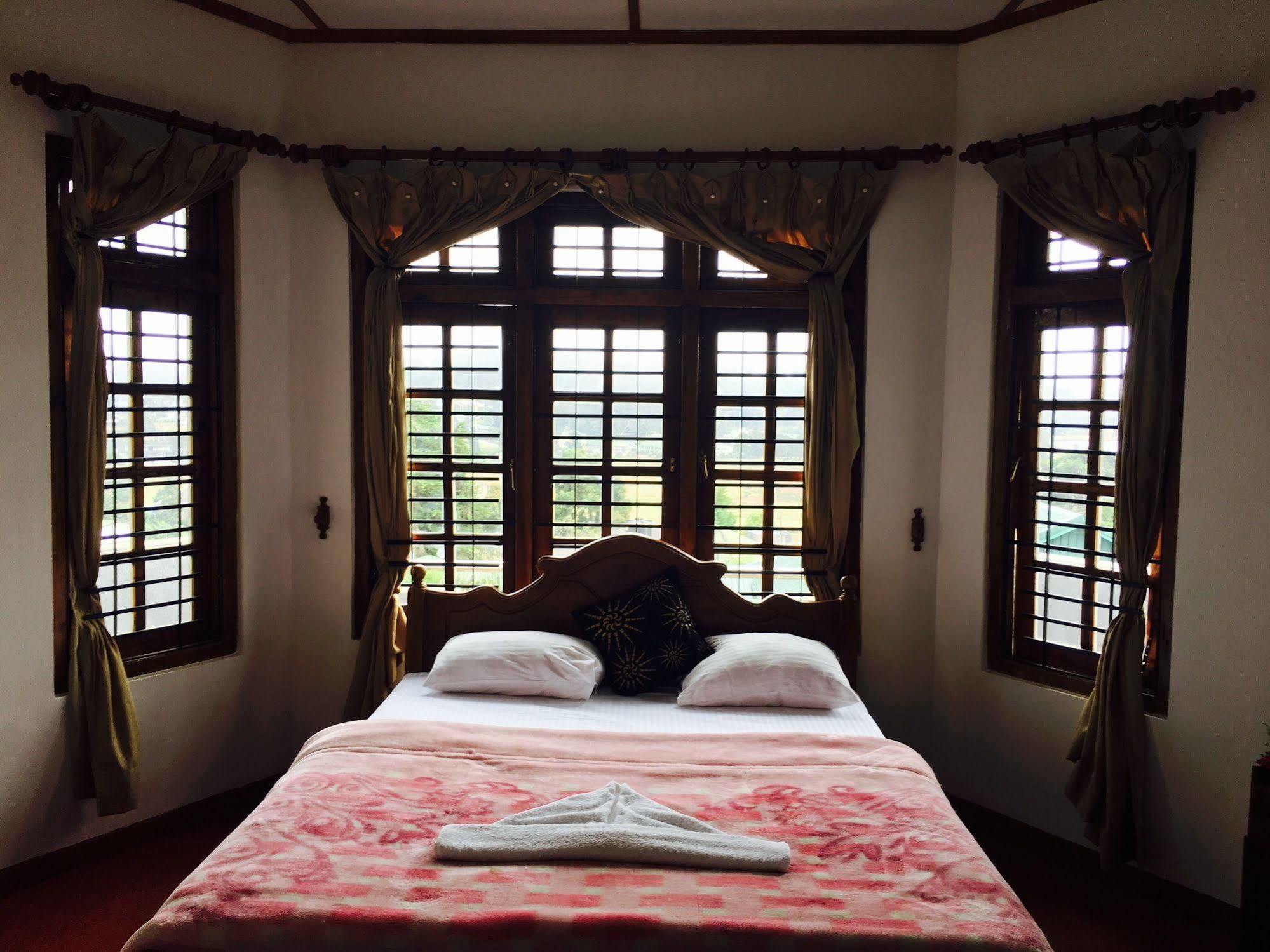 Royal Mount Hotel & Restaurant Apartment