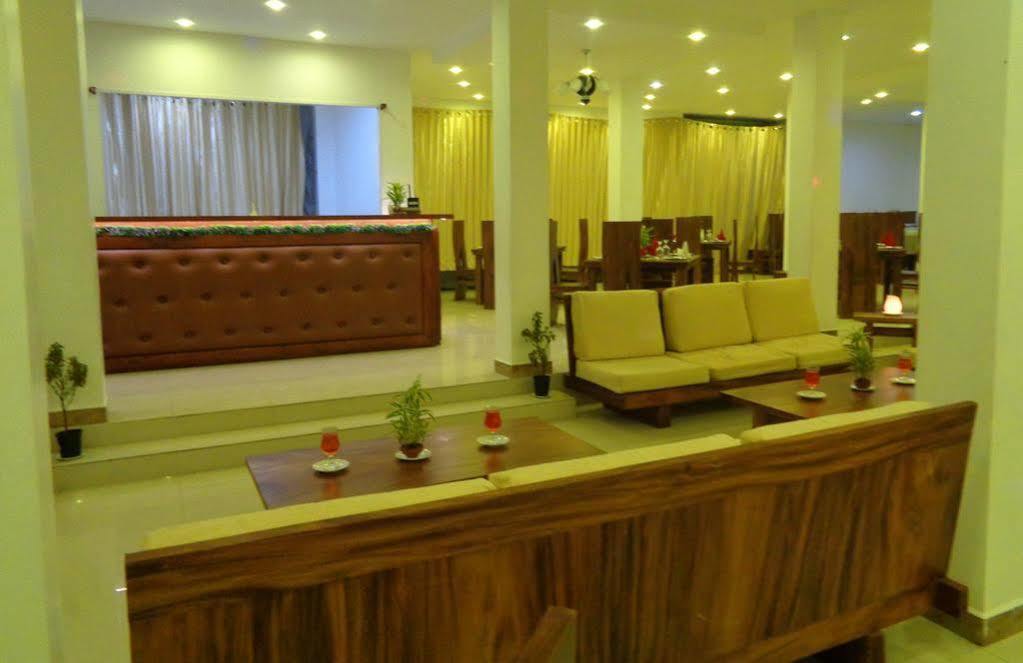 The Queensburry 4*