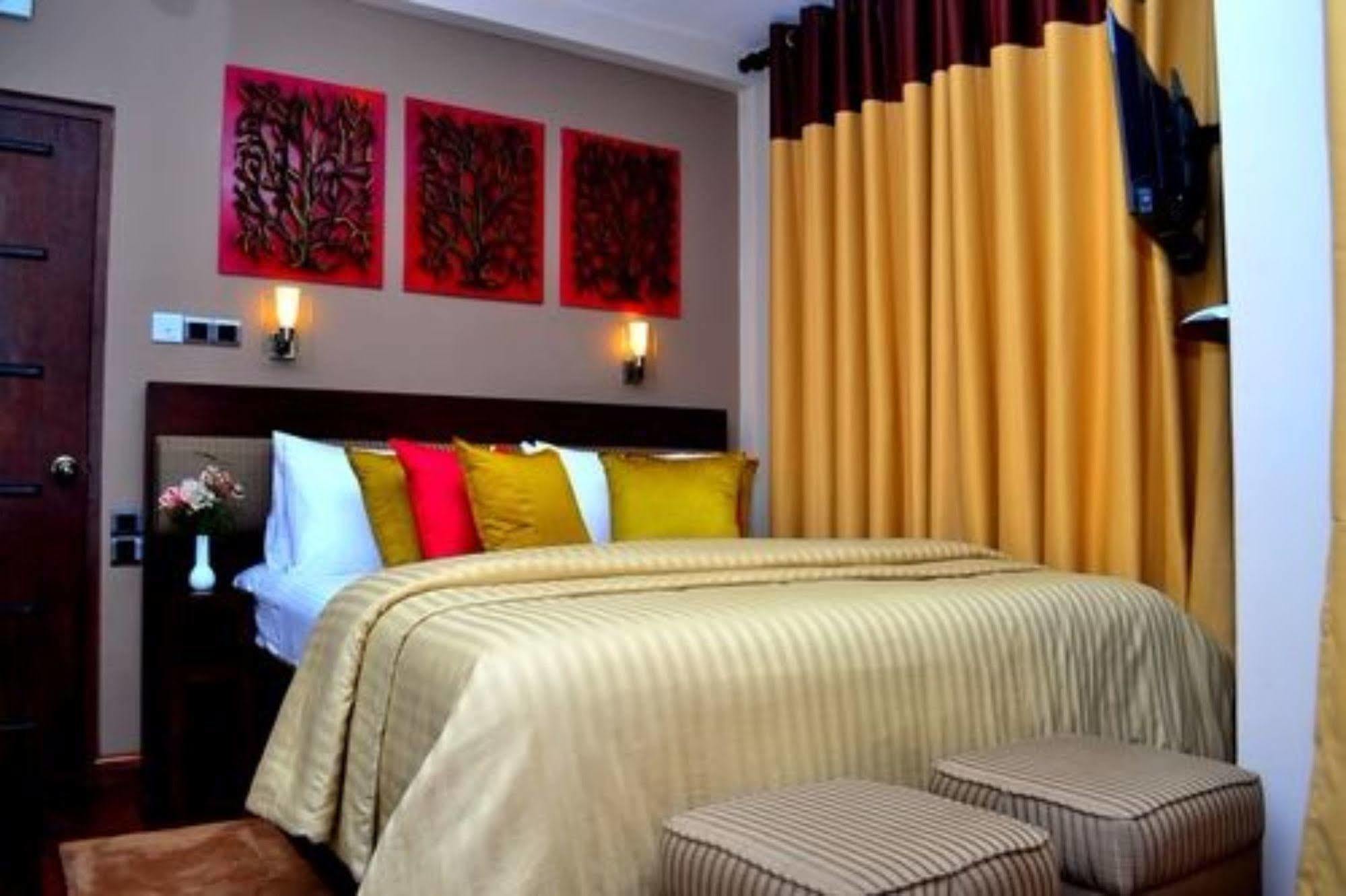 Glory Bush Boutique Nuwara Eliya