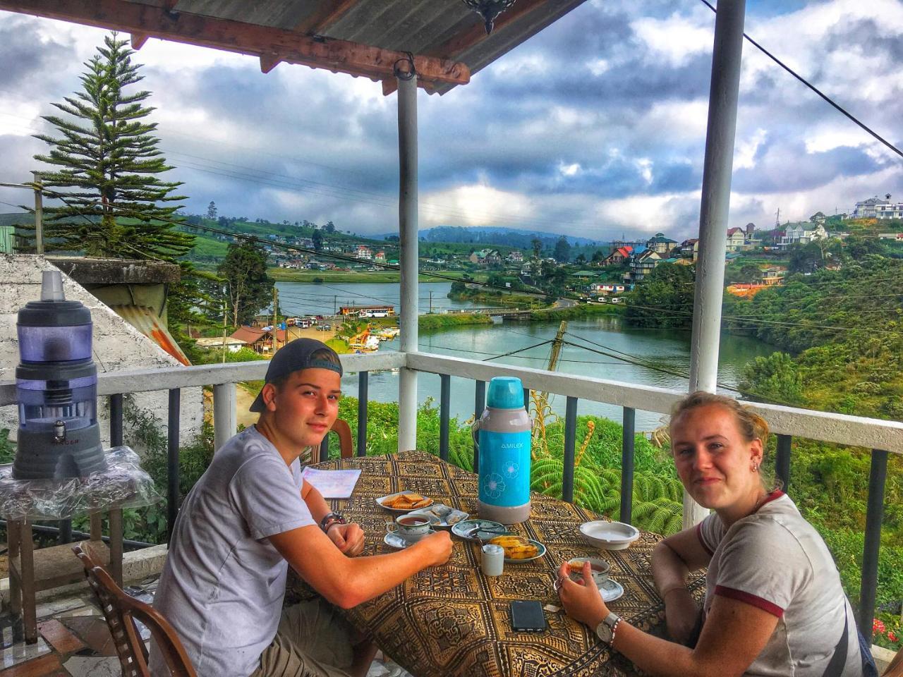 Homestay Fair View *