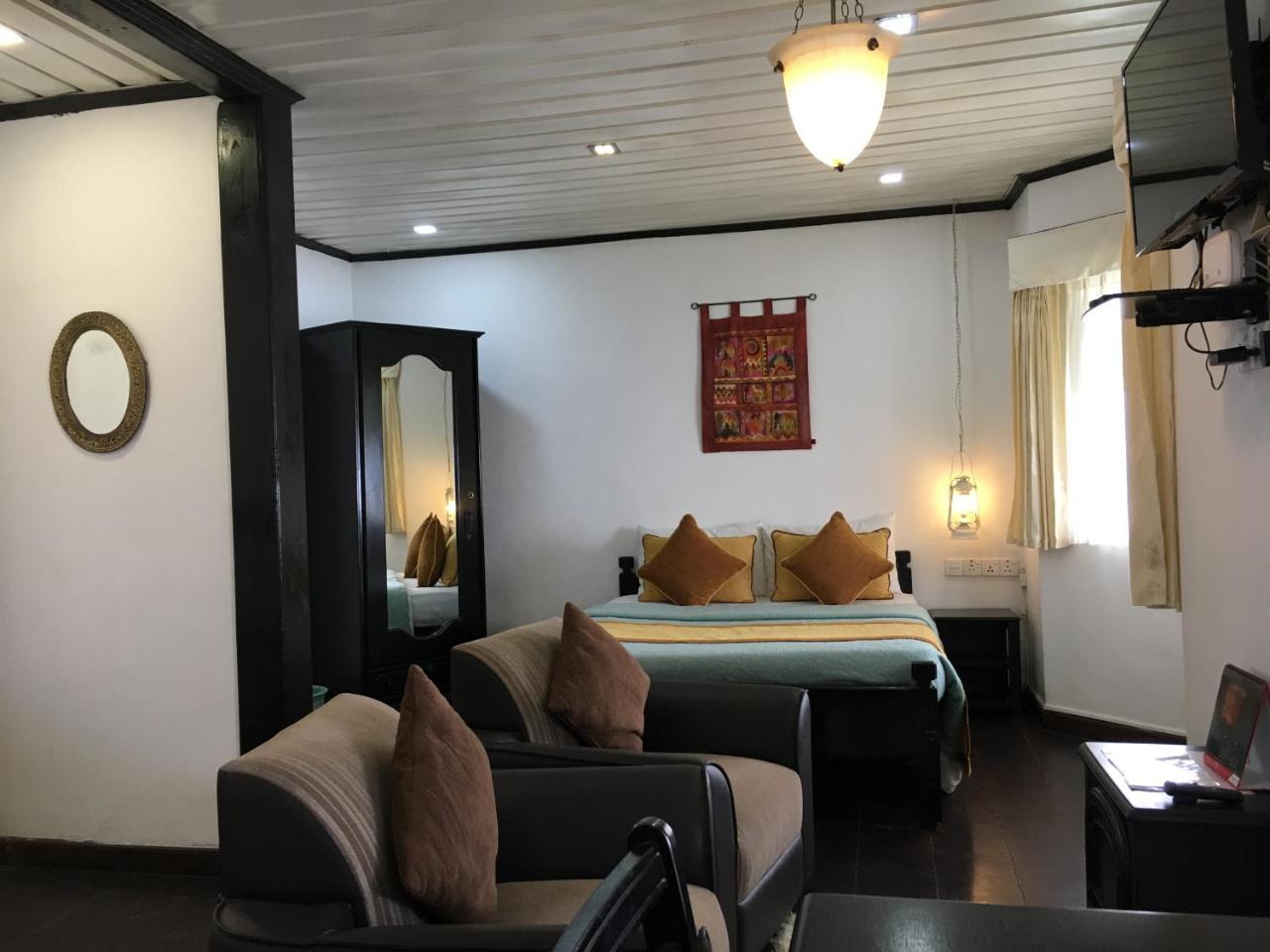 Misty Hills Boutique Cottage Guest house