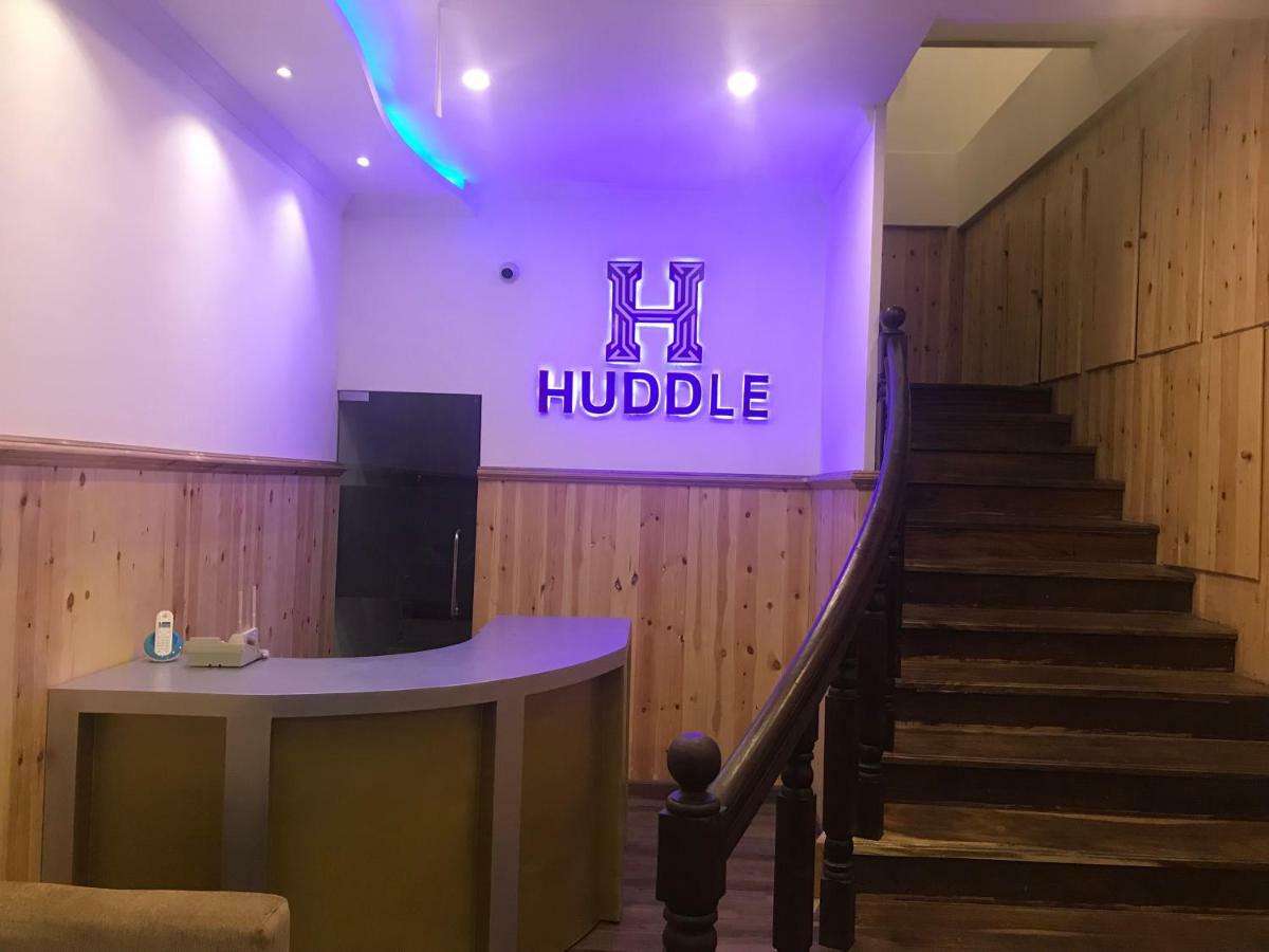 Hotel Huddle 4*