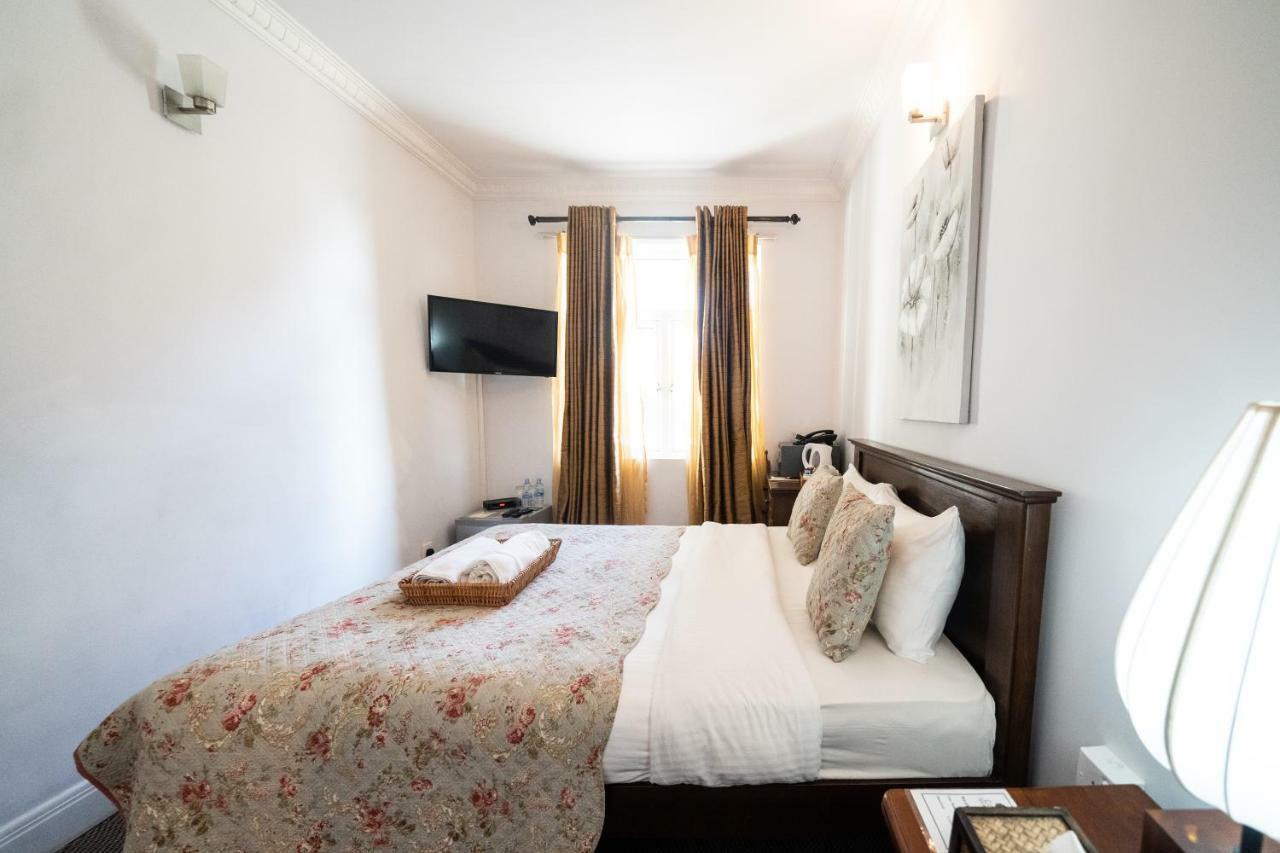 Hotel Little England By Celeste