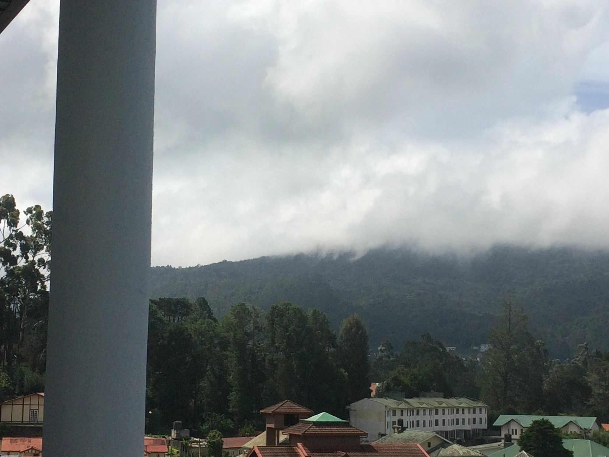 Emirates Luxury * Nuwara Eliya