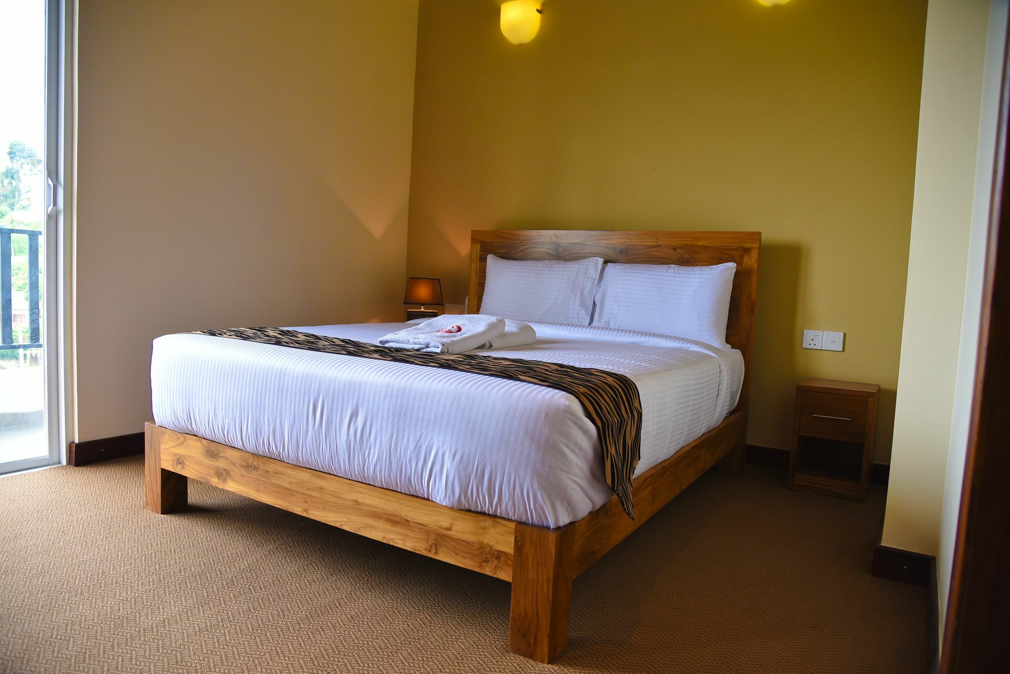Emirates Luxury * Nuwara Eliya
