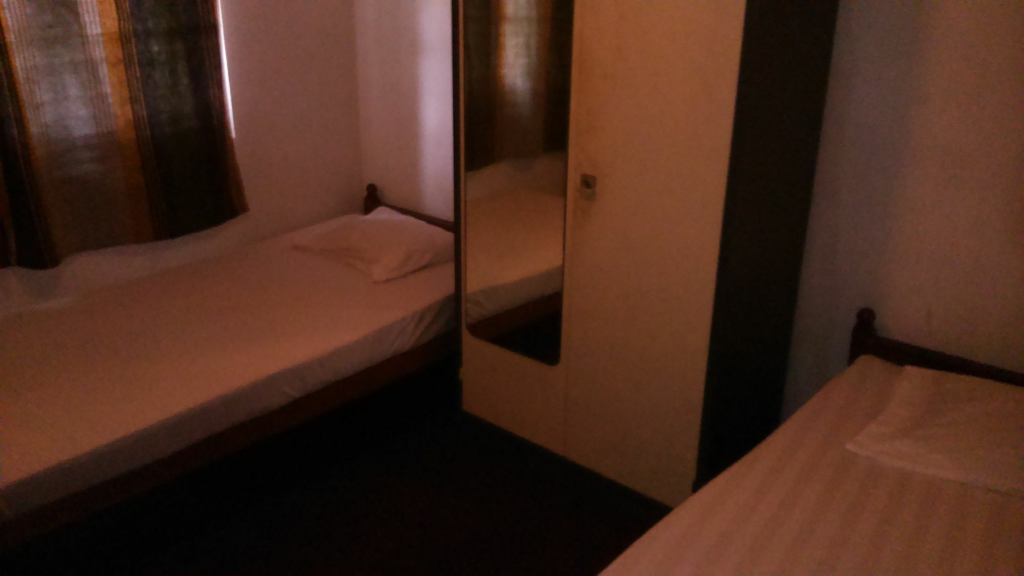 Crown Homestay *