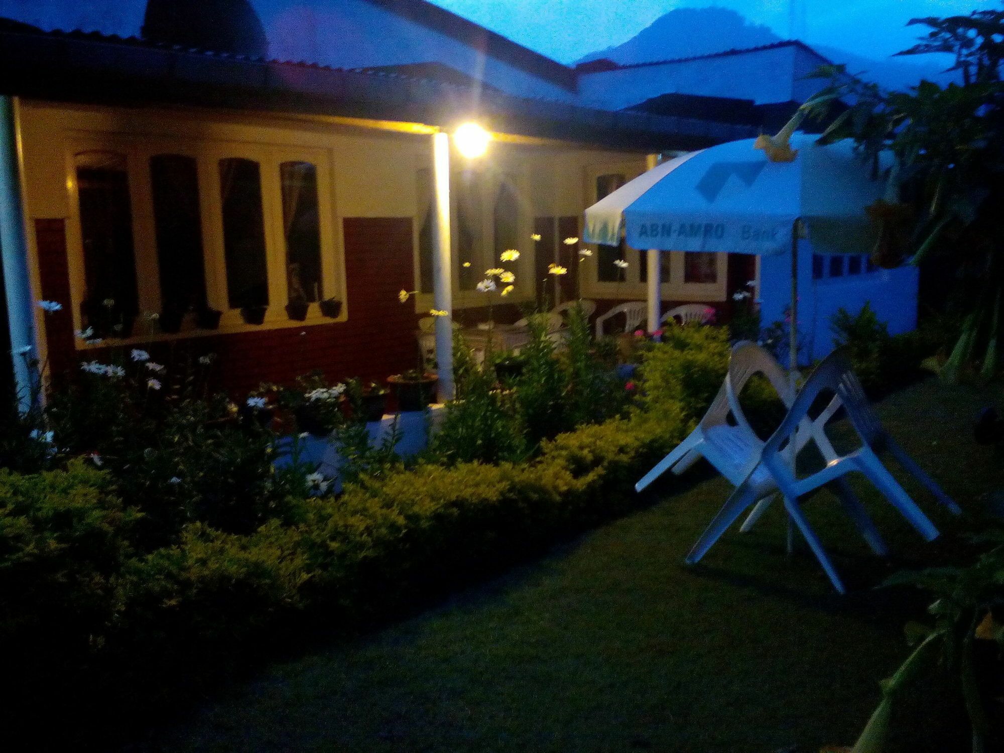 Little England Hotel