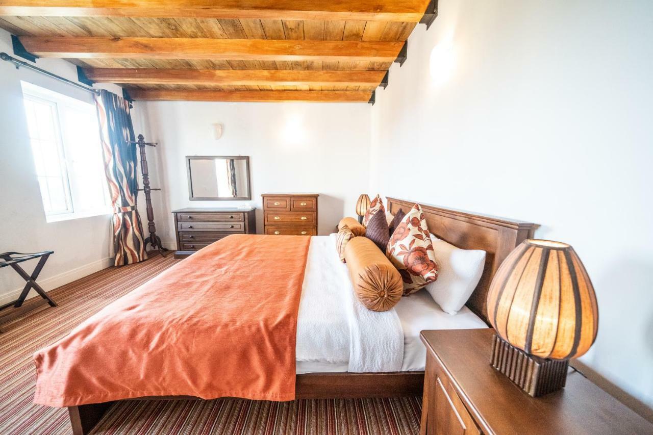 Hotel Tudor Barn 5*
