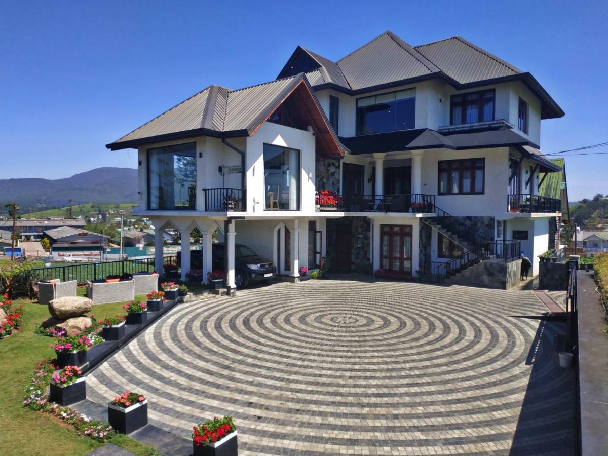 Mount Royal Villa *