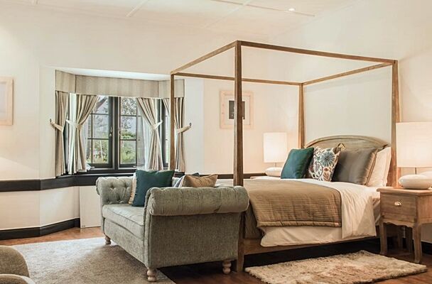 Oliphant Boutique By Amaya