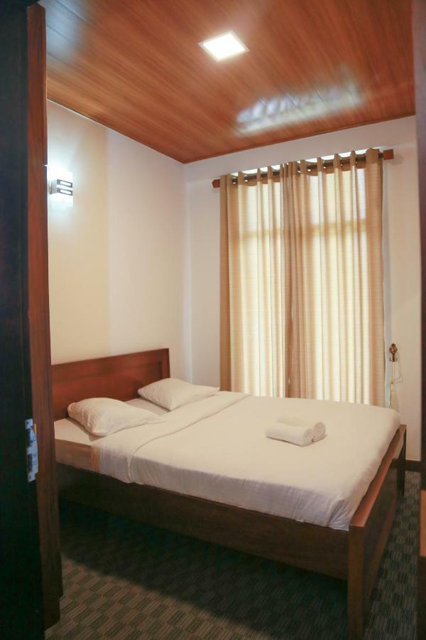 Ashley Services Hotel *