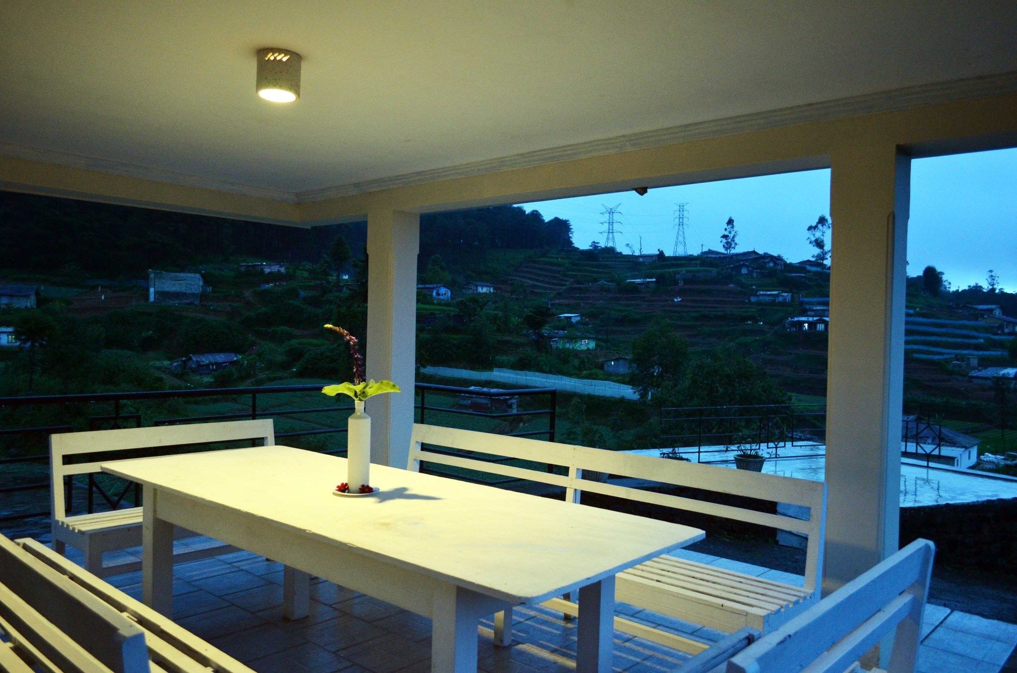 Hillcrest 3*