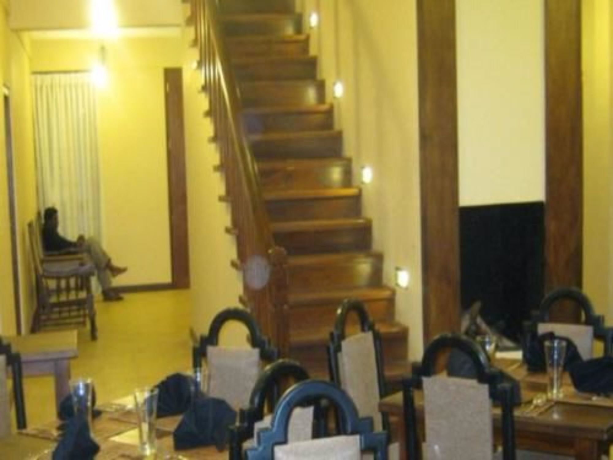 Vishmi's Rest Hotel Nuwara Eliya