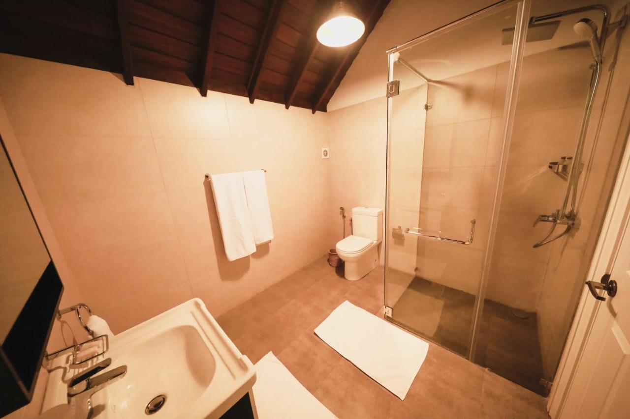 Hotel Stratford - *