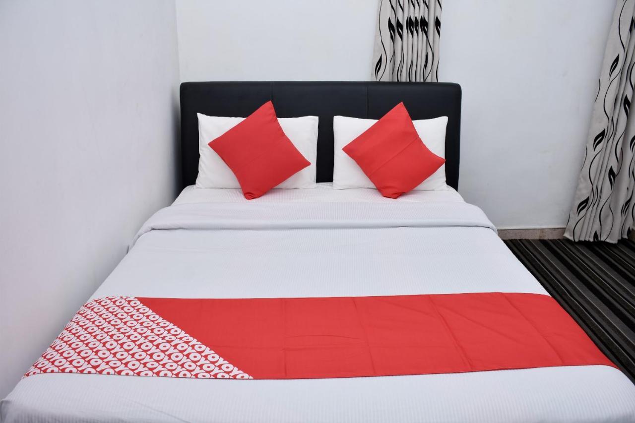 Roshan Hotel Nuwara Eliya