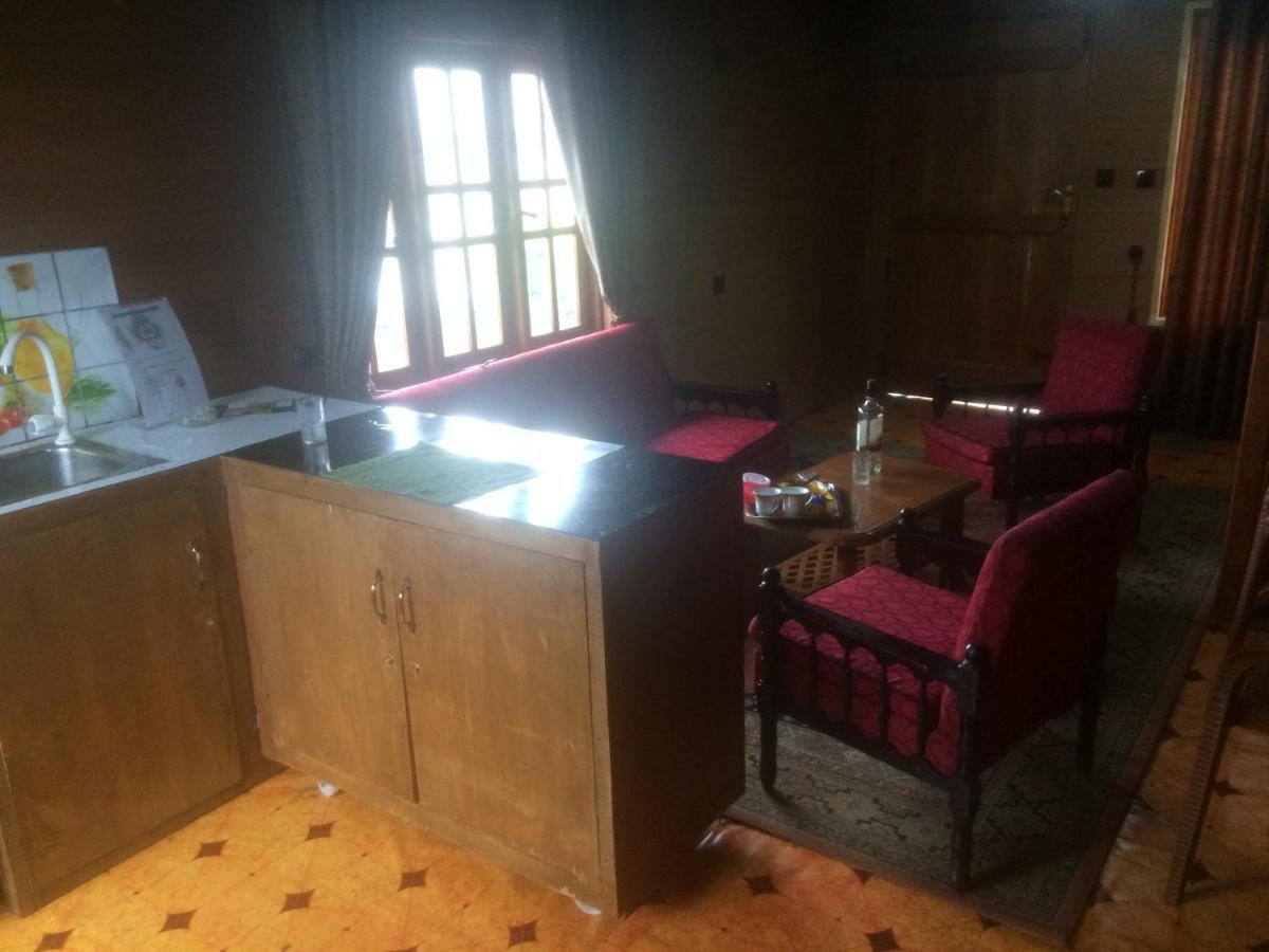 Bed & Breakfast Wood Cabana Nuwaraeliya *