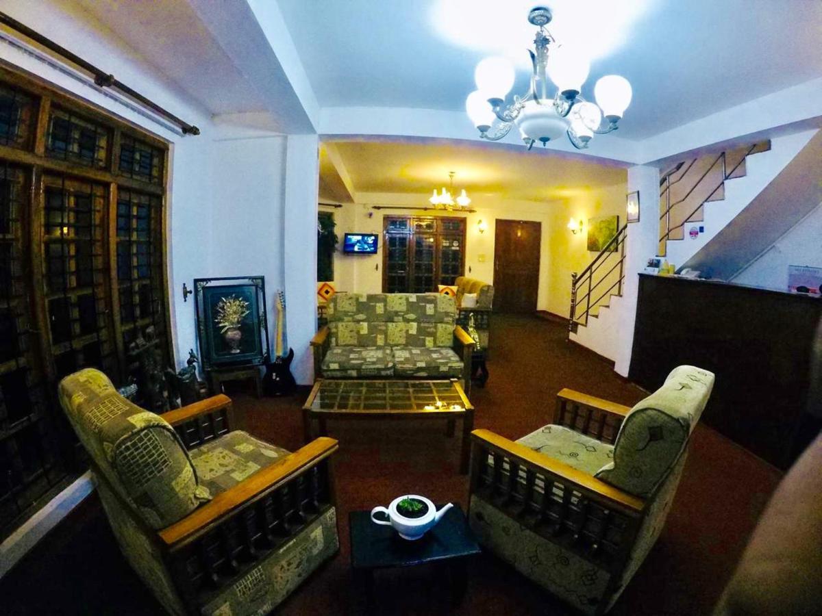 New Royal Mount * Nuwara Eliya