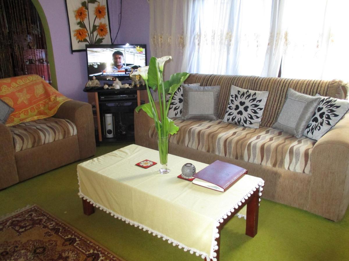 Guest house Redwood Homestay *