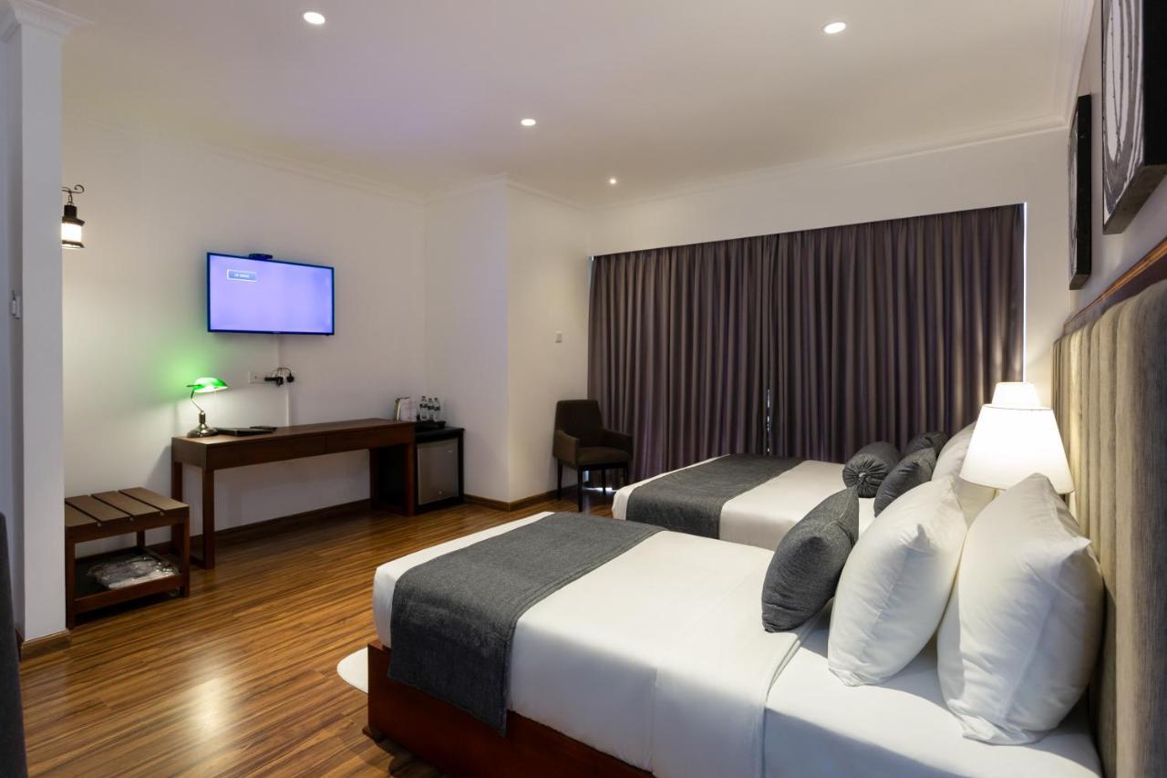 Grand Turf Hotel 5*
