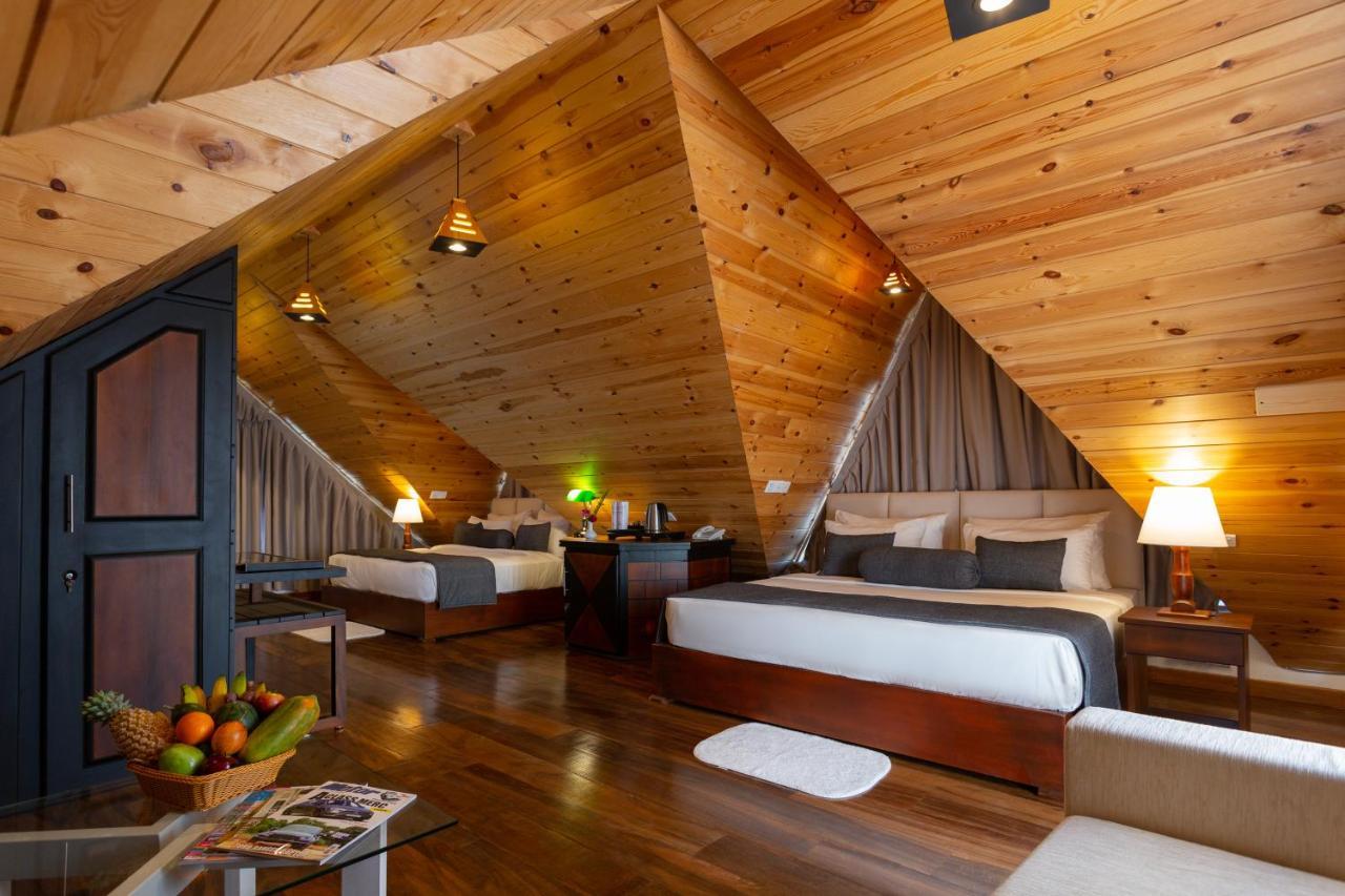 Grand Turf Hotel 5*