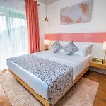 Apartment The Breeze Luxury *