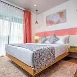 Apartment The Breeze Luxury *