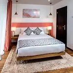 The Breeze Luxury *