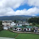 Knightsbridge Grand Apartment