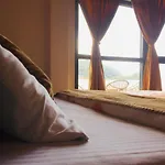 Hotel The Mount View By Liyozi Leasiure *