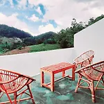 The Mount View By Liyozi Leasiure Hotel *